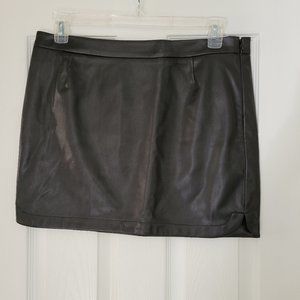 NWT Gap Vegan Leather Black Mini Skirt Size 10